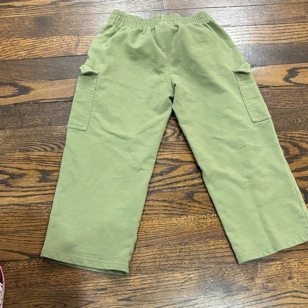 Carter’s Olive Green French terry Cargo Pants size 6/6X